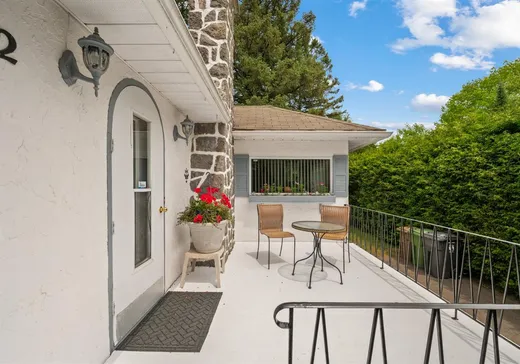 Maison à vendre - 32 Av. Pagé, Saint-Sauveur, J0R 1R5