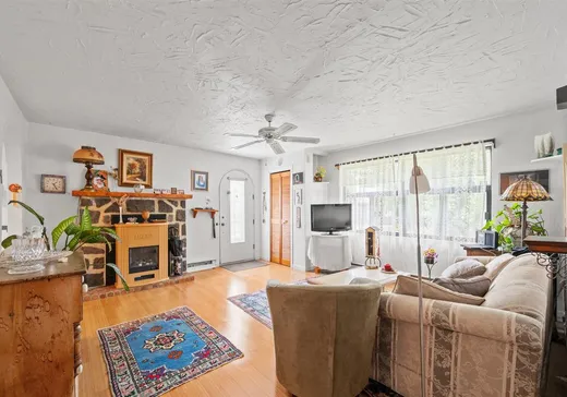 Maison à vendre - 32 Av. Pagé, Saint-Sauveur, J0R 1R5