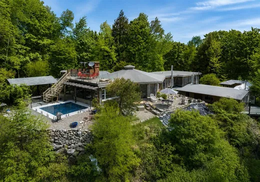 Bungalow à vendre - 17 Ch. McFarland, Magog, J0B2C0