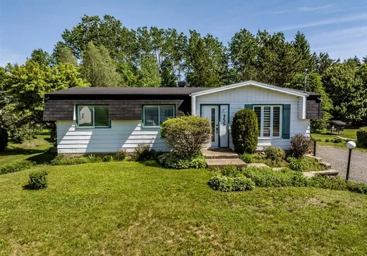 House for sale - 355 Rue St-Michel, St-Boniface-De-Shawinigan, G0X 2L0