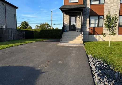 Maison à étages à vendre - 40 Av. des Pins, Salaberry-de-Valleyfield, J6T0E9