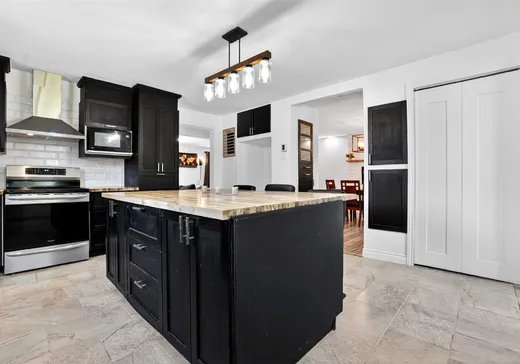 House for sale - 15591-A Rue Forsyth, Montreal (East), H1A 1H8
