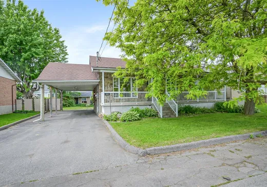 Bungalow à vendre - 111 Rue Ogilvie, Salaberry-de-Valleyfield, J6S2Y8