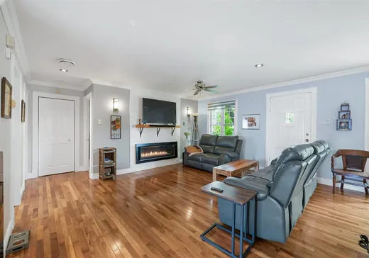 Maison à vendre - 111 Rue Ogilvie, Salaberry-de-Valleyfield, J6S 2Y8