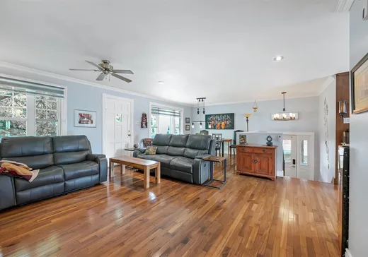 Maison à vendre - 111 Rue Ogilvie, Salaberry-de-Valleyfield, J6S 2Y8
