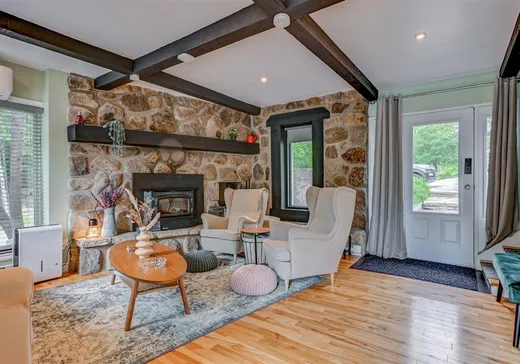 Maison à vendre - 3755 Rue Rolland, Sainte-Adèle, J8B 1E1
