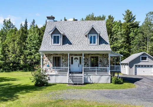 Maison à vendre - 2550 Rue du Pimbina, Rock Forest-Saint-Élie-Deauville, J1R 0G3
