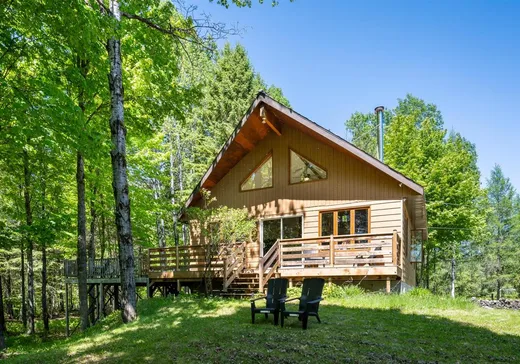 Bungalow for sale - 1051 Rg Sacacomie, St-Alexis-Des-Monts, J0K1V0