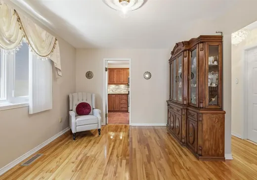 Maison à vendre - 4410 Rue Sir-George-Simpson, Montréal (Lachine), H8T 1E6