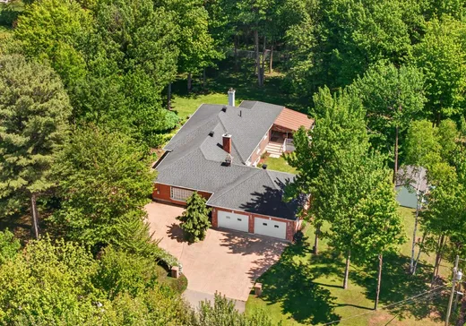 Bungalow for sale - 15 Rue Royale, Saint-Adalbert, J0A1E0