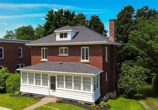 Maison à vendre - 525 Rue Short, Sherbrooke, J1H 2E6