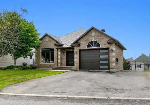 House for sale - 72 Rue d'Outremont, Gatineau, J8V 4B5