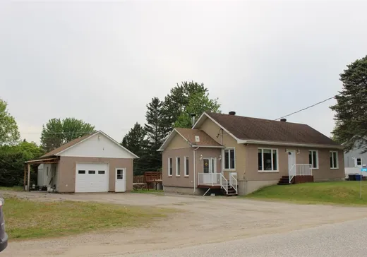 Bungalow à vendre - 114 Rue de l'Aqueduc N., Maniwaki, J9E3G2