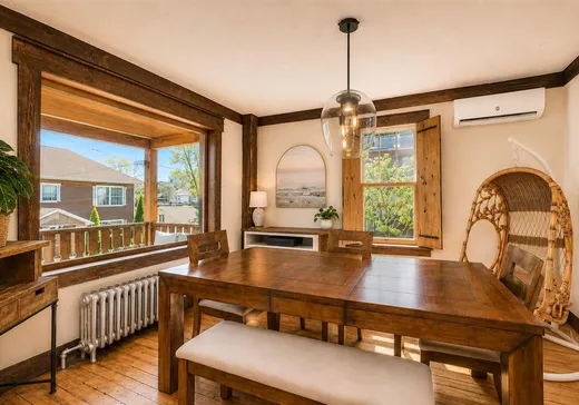 Maison à vendre - 14 Rue Napoléon, Lévis, G6V 5Z9