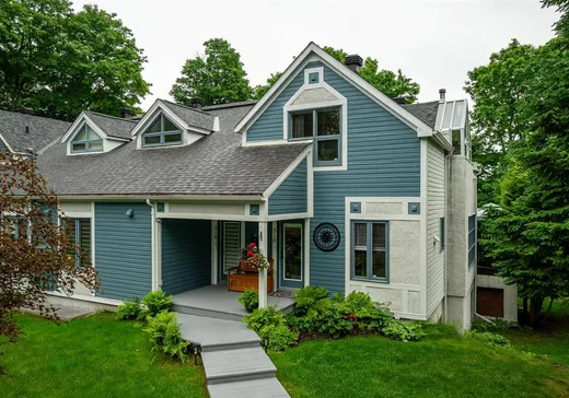 Bungalow à vendre - 516 Ch. des Cimes, Saint-Sauveur, J0R1R3