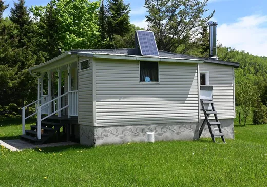 Maison à vendre - 3 Route de St-Joseph-des-Monts, Sainte-Anne-des-Monts, G4V 3S4