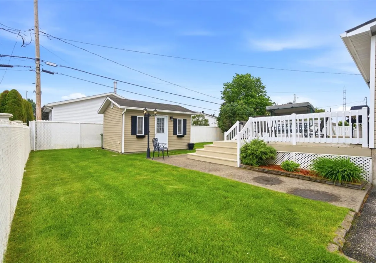 3595 Rue St-Charles — photo 2