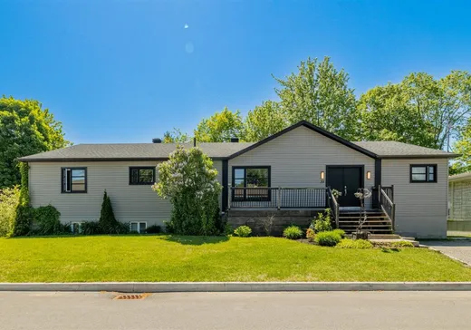 Maison à vendre - 39 Rue St-Charles, Pont-Rouge, G3H 1V9
