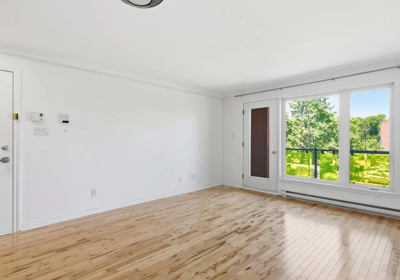 1274 Boul. Rosemont — photo 3