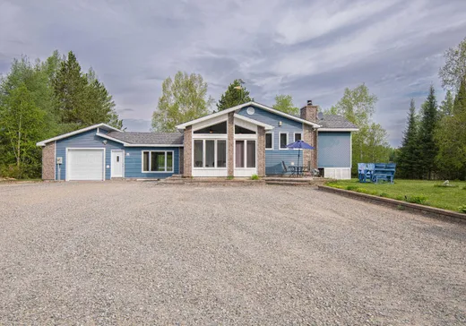 Two or more stories for sale - 1052 Ch. du Lac-Simard, Val-d'Or, J9P7A6