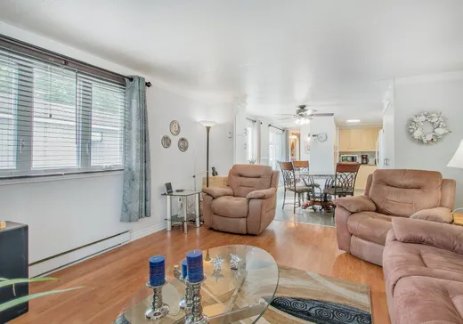 Maison à vendre - 563 29e avenue du Domaine, Sainte-Marthe-sur-le-Lac, J0N 1P0