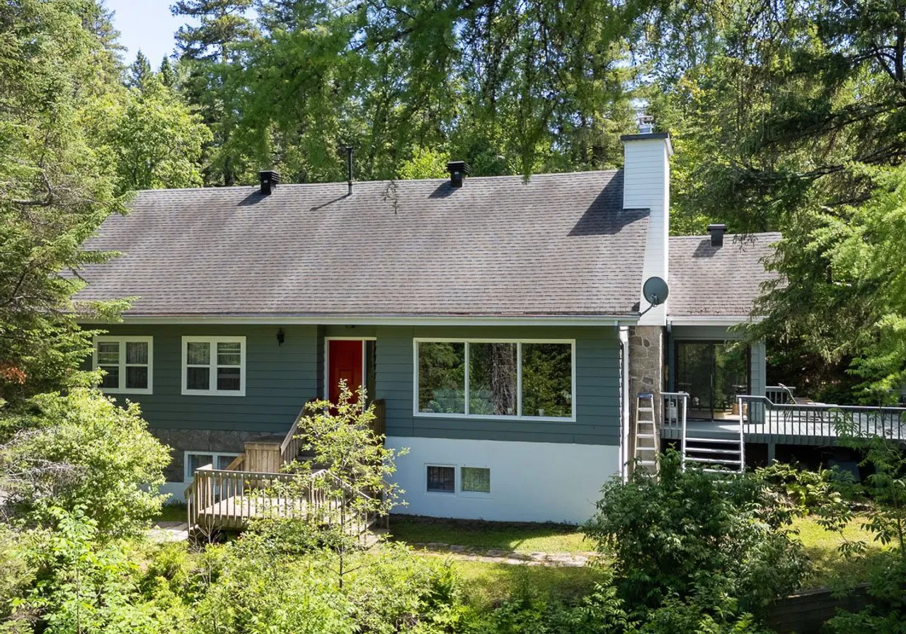566 Ch. Forest — photo 2