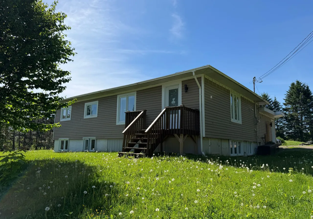 2385 Ch. de la Lièvre S. — photo 1
