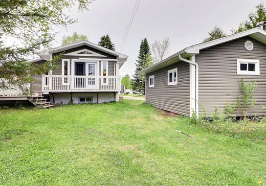 Maison à vendre - 24 1re Avenue O., Rouyn-Noranda, J0Y 1C0