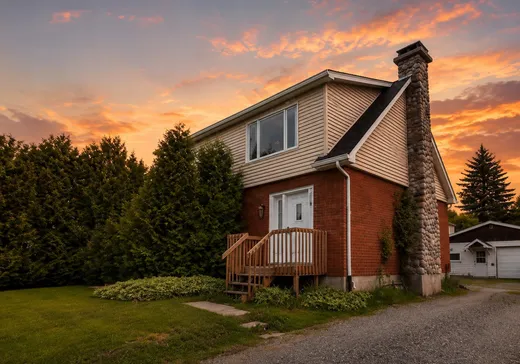 Maison à vendre - 751 Rue Laurier, Amos, J0Y 1Z0