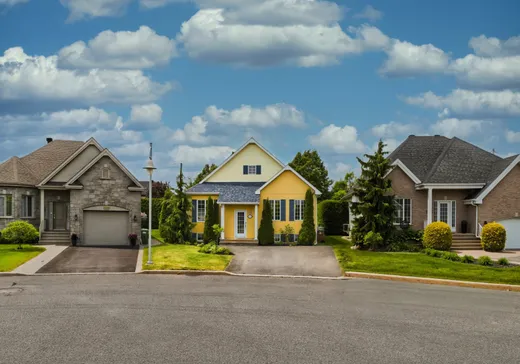 Maison à vendre - 1204 Rue Étienne-Sanschagrin, Saint-Jean-sur-Richelieu, J2W 2X8