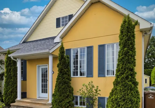 Maison à vendre - 1204 Rue Étienne-Sanschagrin, Saint-Jean-sur-Richelieu, J2W 2X8