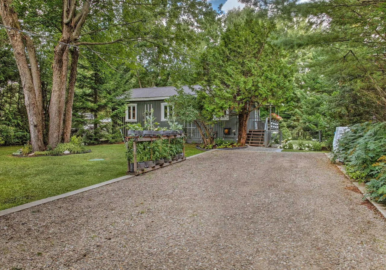 7621 Ch. de la Presqu'île — photo 3