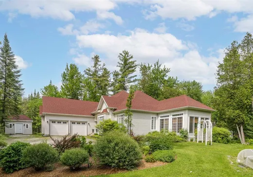 Bungalow for sale - 2260 Rue du Petit-Prêcheur, Magog, J1X0M8