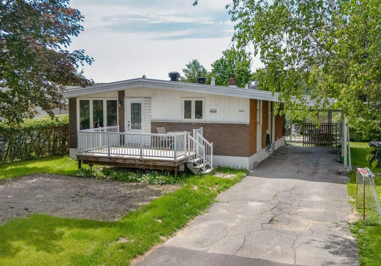 1109 Rue Gravel — photo 2