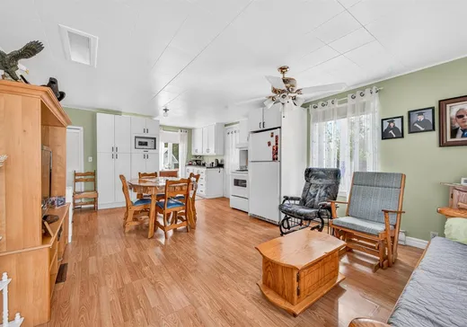 Maison à vendre - 509 Av. Royale, St-Tite-Des-Caps, G0A 4J0
