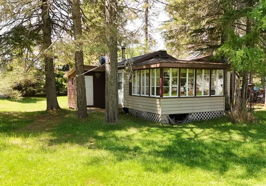 Maison à vendre - 671-1 Boul. 138, St-Tite-Des-Caps, G0A 4J0