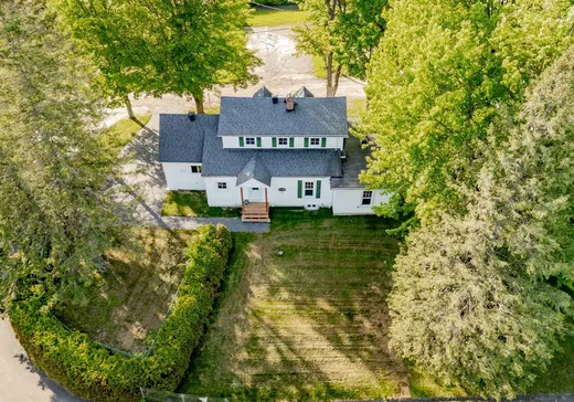 House for sale - 300 Rue St-Alexandre, Dixville, J0B 1P0