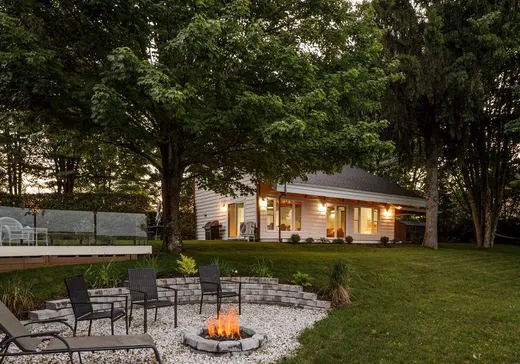 Maison à vendre - 106 Rue Bernard, Magog, J1X 3W5