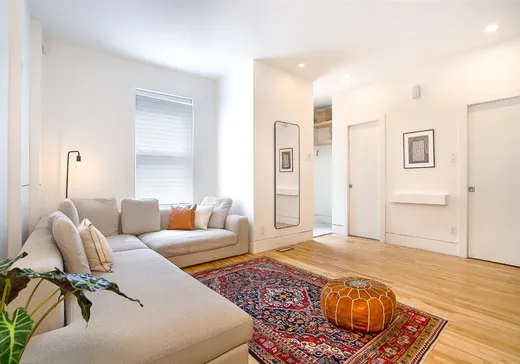 Maison à vendre - 3899 Av. Henri-Julien, Montréal (Centreville), H2W 2K1
