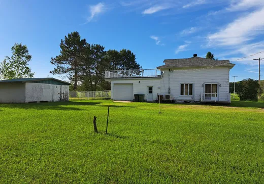 House for sale - 179 Ch. du Lac-Mallonne, Lac-du-Cerf, J0W 1S1