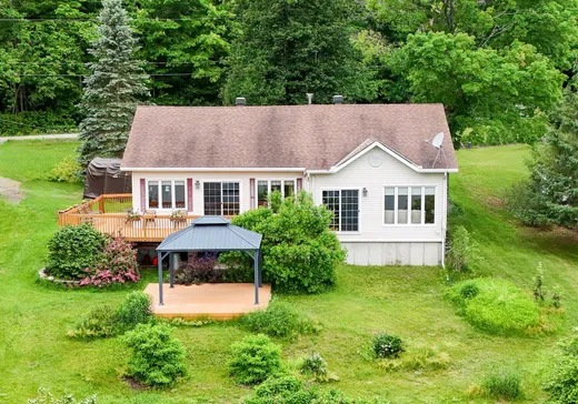 Maison à étages à vendre - 152 Ch. Hayes, Val-des-Bois, J0X3C0