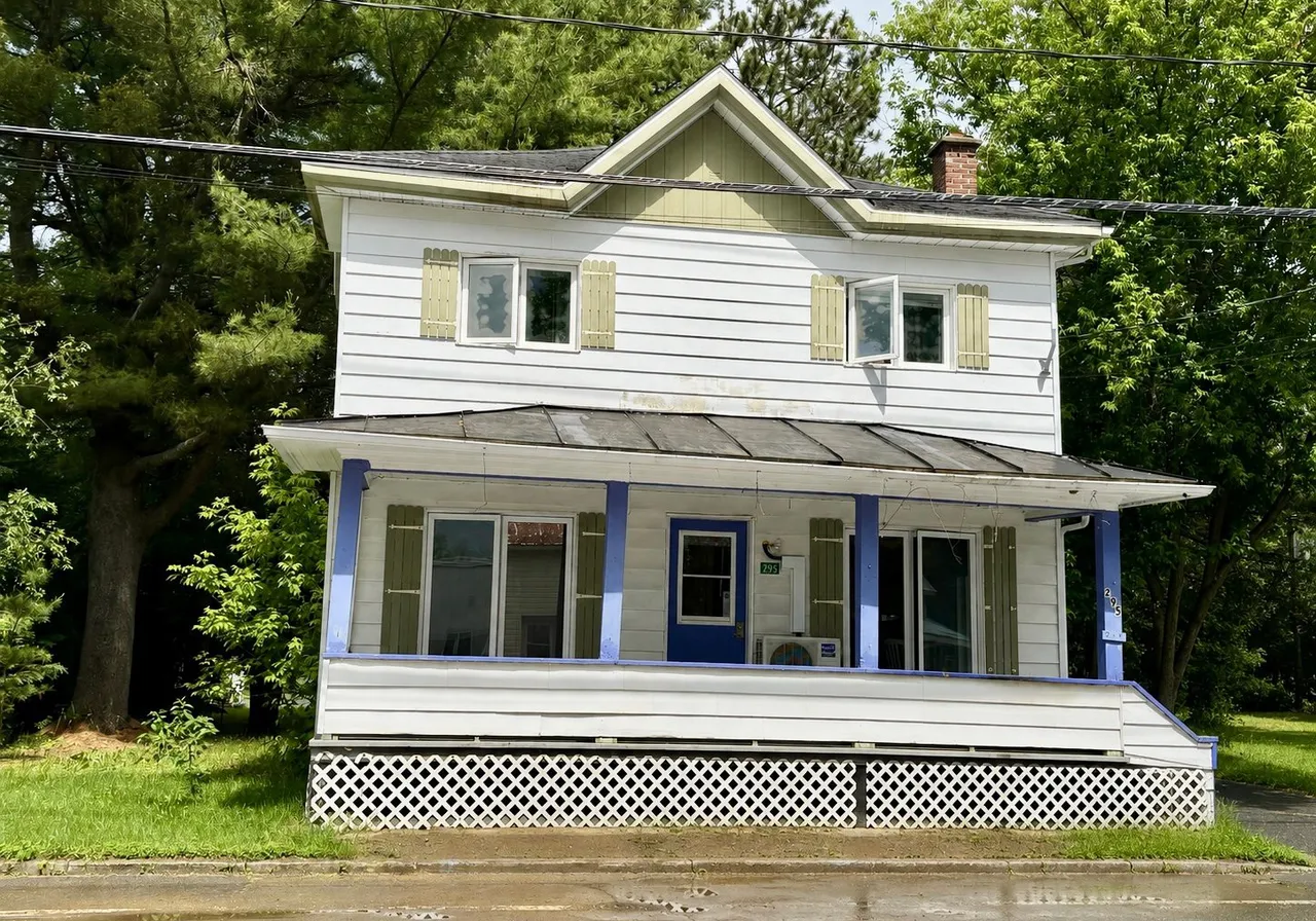 295 Rue St-Albert — photo 1