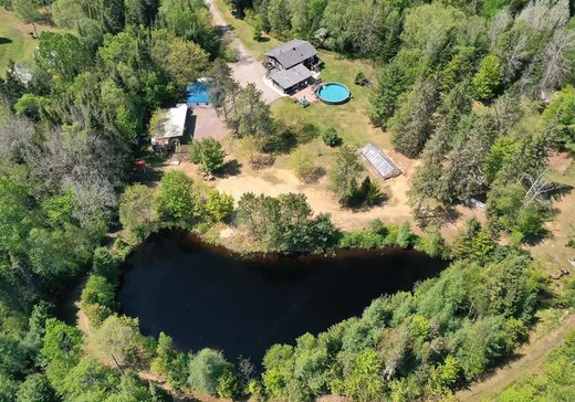 Hobby Farm for sale - 10866Z Ch. de la Rivière N., Rivière-Rouge, J0T 1T0