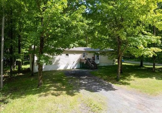 Mobile Home for sale - 134 Rue Girardin, Saint-Félix-de-Kingsey, J0B2T0