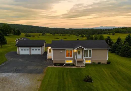 Bungalow for sale - 126 4e Rang O., Sherbrooke, J0B3G0