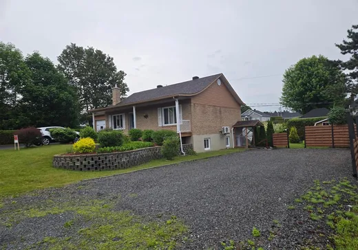 Maison à vendre - 680 166e Rue, Montréal (Centreville), G5Y 5H1