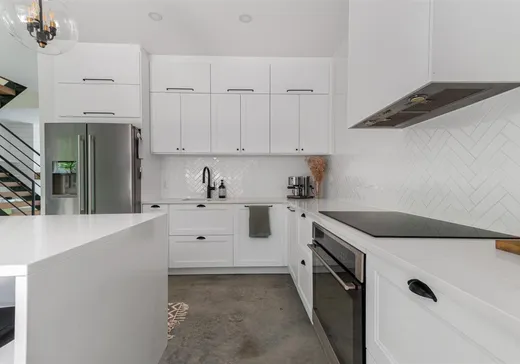 Maison à vendre - 4125 Ch. du Mont-Sauvage, Sainte-Adèle, J8B 2E2