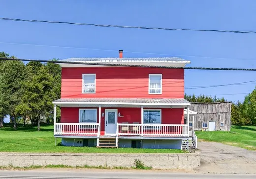 House for sale - 3583 Av. Royale, St-Ferreol-les-Neiges, G0A 3R0