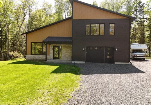 House for sale - 24 Ch. de la Randonnée, Petite-Riviere-St-Francois, G0A 3X0
