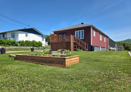 House for sale - 440 Route Bellevue E., Les Mechins, G0J 1T0